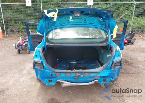 2017 Ford Focus Titanium из США, поврежденный, VIN 1FADP3J26HL221570